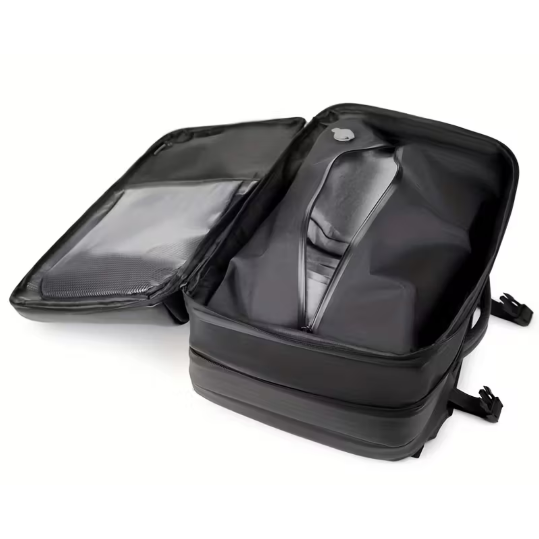 Travel backpack vacuum compression pump